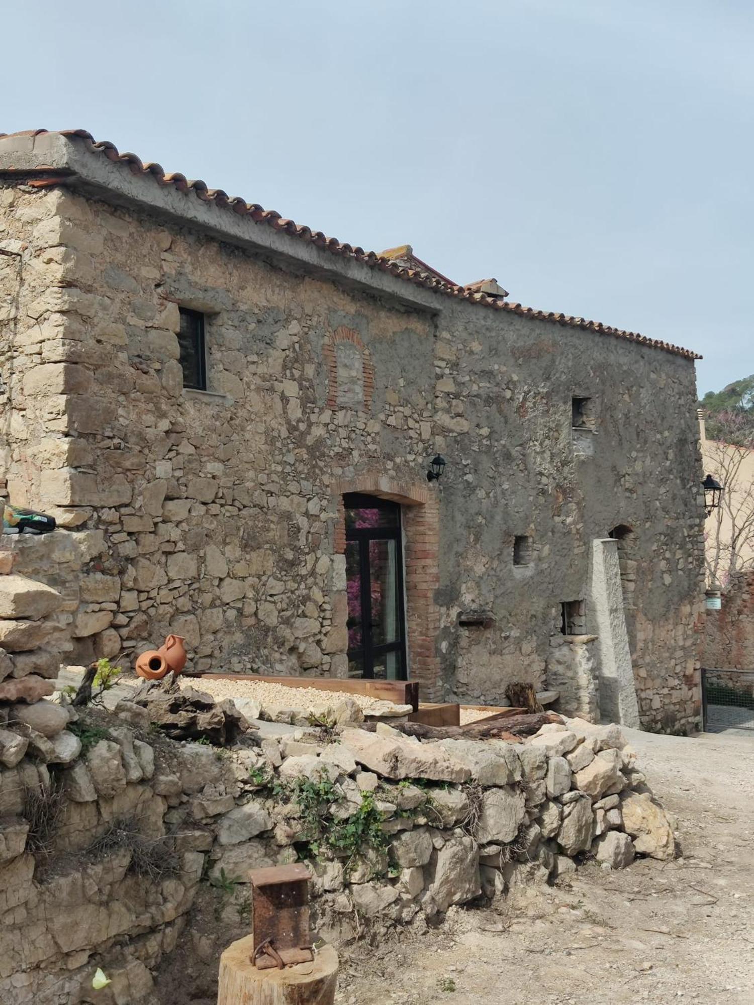 Cal Simon- Casa A Montserrat Collbato Exterior photo